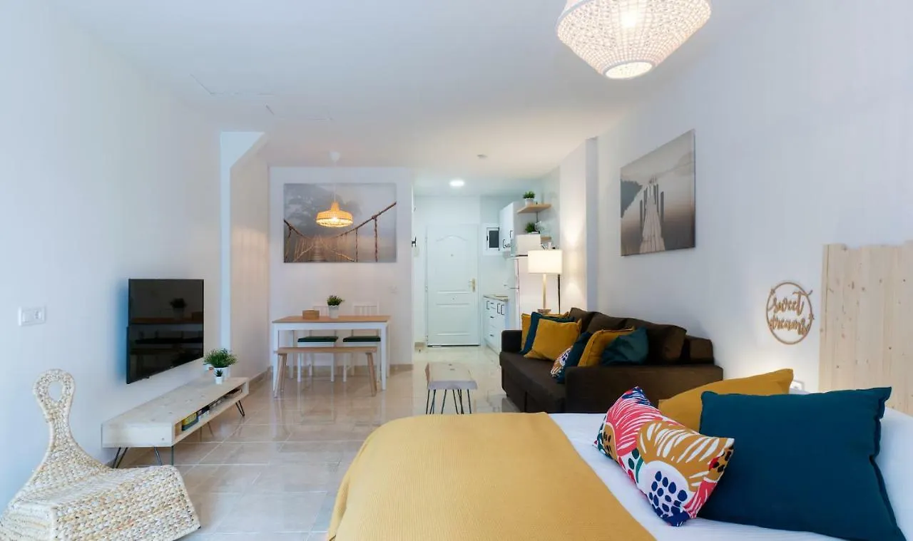 Apartamento Minerva Suites By Kaarina Benalmádena