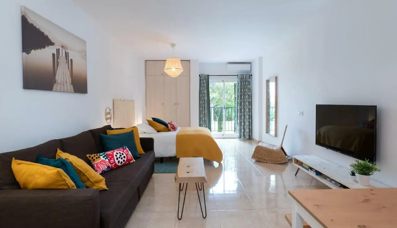 Minerva Suites By Kaarina Benalmádena 0*,